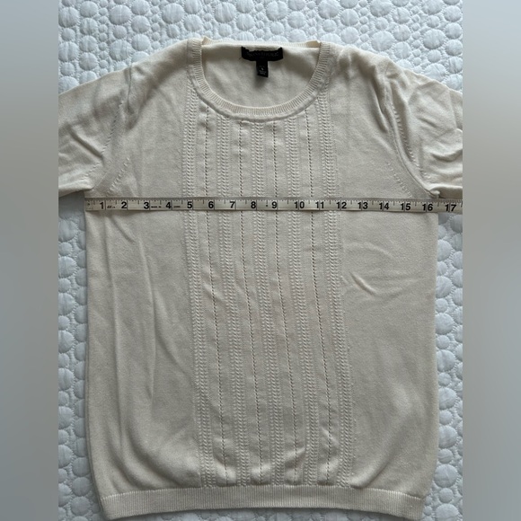 Banana Republic Women’s Cream Crew Neck Sweater Size Small Petite - Picture 7 of 7